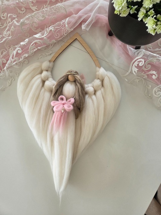 Ozdoby na ścianę Anioł stróż makrama, komunia, chrzest, ozdoba pokoju dziecka