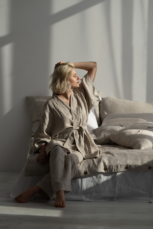 sukienki midi damskie Beżowe lniane kimono (melanż)