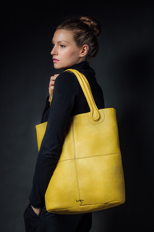 torby na ramię Torebka skórzana żółta Magnifica marki Bolsa