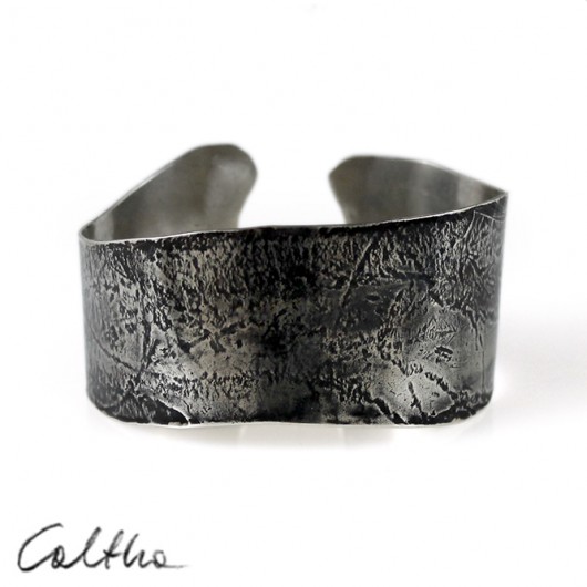 Metalowa bransoleta - smugi Caltha