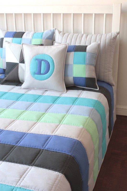Zestaw narzuta SIRO + poszewka z literką M patchwork house