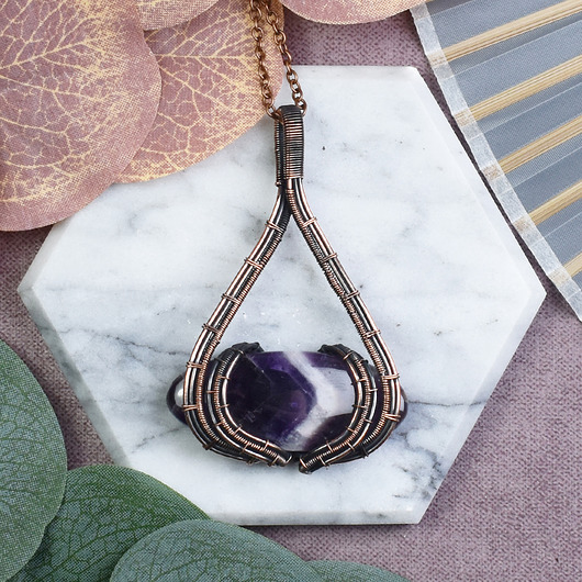 wisiory Miedziany wisiorek wire wrapping z ametystem #526