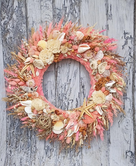 wianki Wianek pink summer wreath, letni wieniec z muszlami, #L1, rozmiar 45 cm