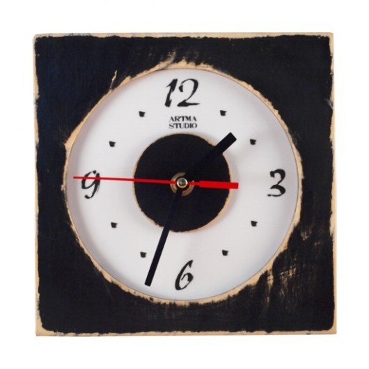 KwadrokOLOr olde Clock Wood Studio