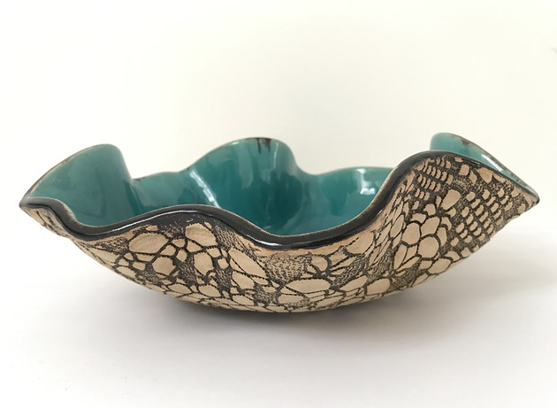 miski i misy Ceramiczna artystyczna misa z koronką