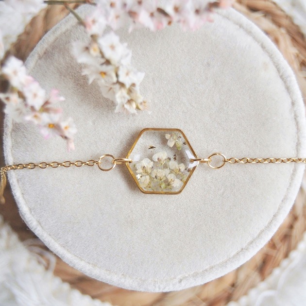 bransoletki z żywicy Bransoletka z kwiatami w żywicy