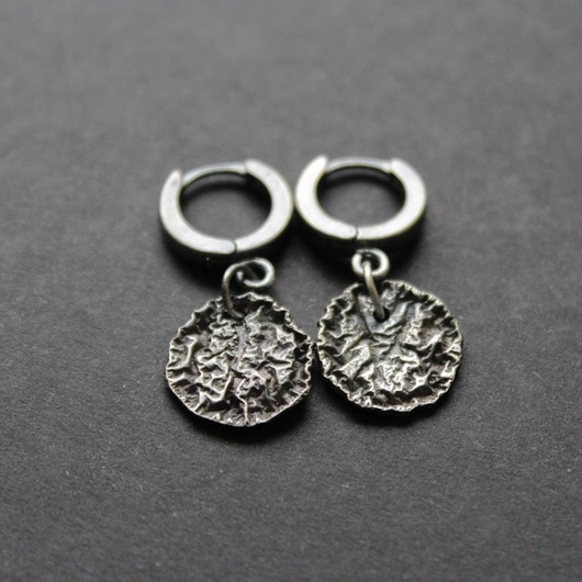 kolczyki z kamieniami Kolczyki gniecione