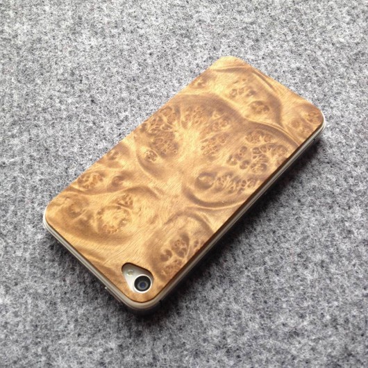 Drewniany panel na iPhone - Madrona czeczot WeAreWooded