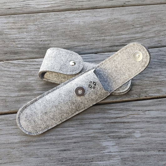 piórniki Filcowe etui na długopisy - klapka na magnes - szare