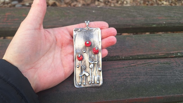 wisiory Maki - wisiorek na łańcuszku, rezerwacja