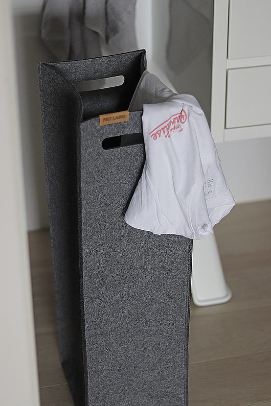 Filcowy kosz na pranie felt label
