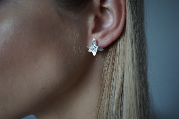 Niespotykane kolczyki srebrne kwiaty 3D VENA Jewellery