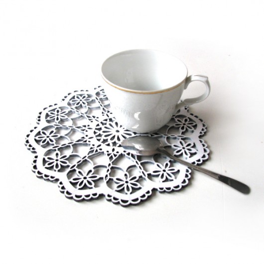serwetka ażurowa drewniana śr.20cm biała home variety