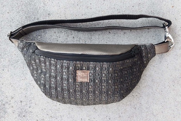 saszetka nerka Nerka M