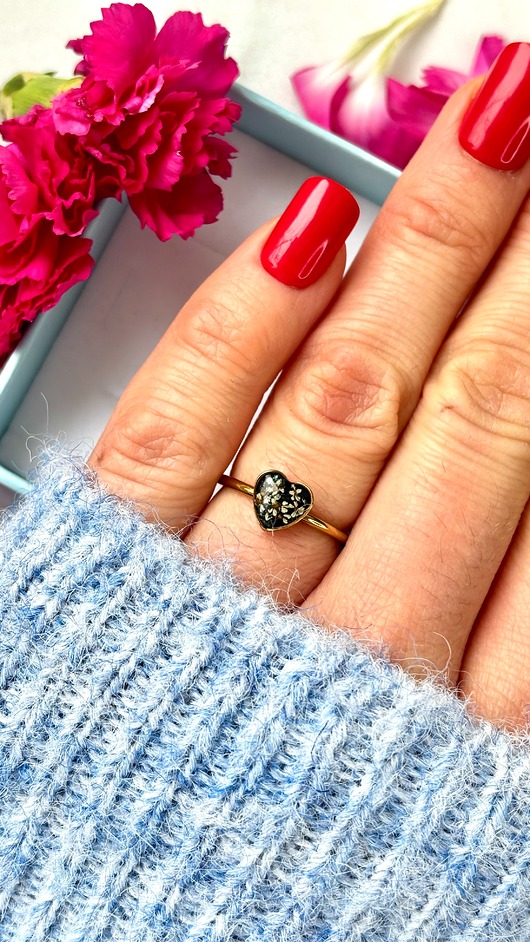 pierścionek z żywicy Pierścionek black heart