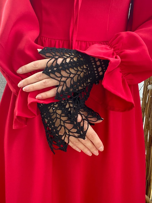 rękawiczki damskie Mankiety koronkowe czarne z koraliczkami gothic lace cuffs