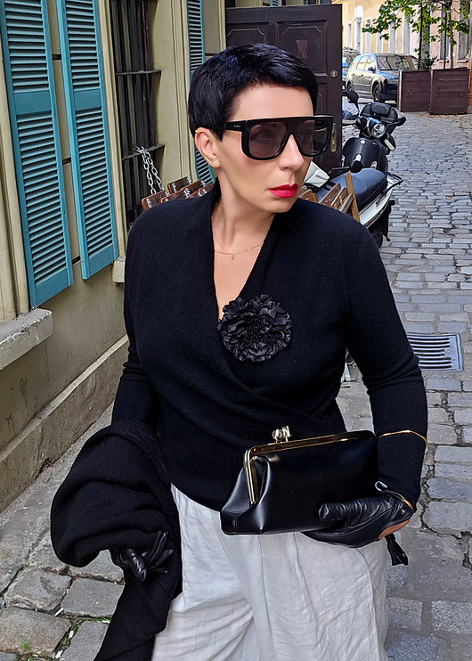 swetry damskie  New Sweter Black 100% WooL