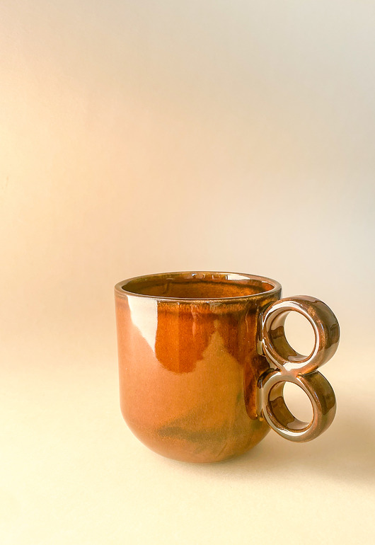 kubki i filiżanki Kubek podwójne ucho  [kolor: ciemny miód]  330 ml