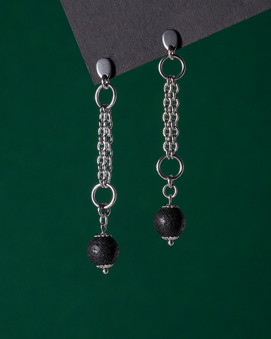 kolczyki - inne Długie kolczyki z lawą wulkaniczną i łańcuszkami