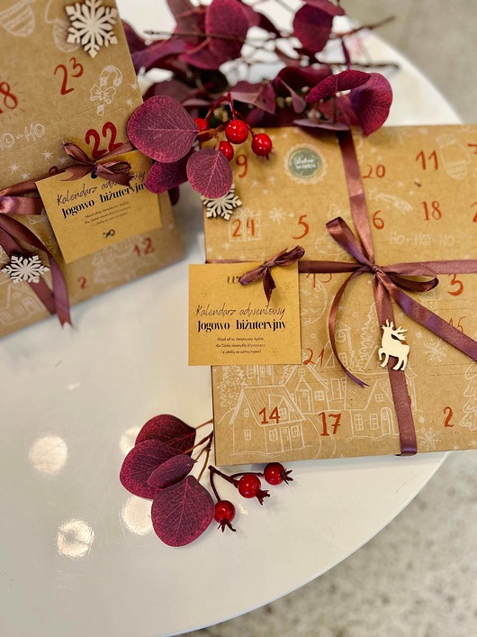 kalendarze i plannery Kalendarz adwentowy biżuteryjno - jogowy