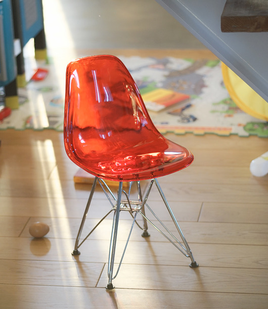 meble do pokoju dziecka Krzesełko dla dzieci a'la Eames / czerwone