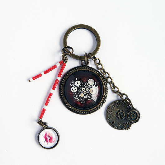 breloki Breloczek - Steampunk serce, mak