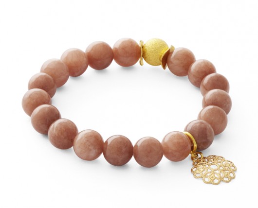 Brown jade with flower pendant. Lavoga