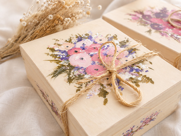 Ślub - inne Ręcznie malowana drewniana szkatułka z personalizacją 30x20x13