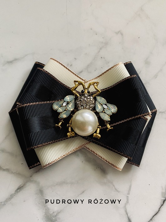 broszki Brosza z cudnym Owadem z perłą i kryształkami   New Jesień