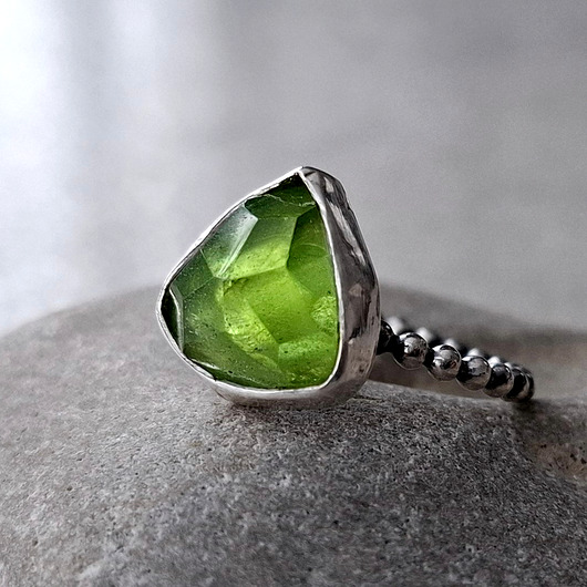 pierścionki srebrne Lemon srebrny pierścionek z peridotem