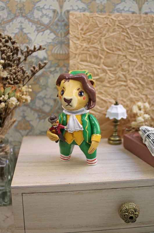 figurki i rzeźby Lew Guliwer