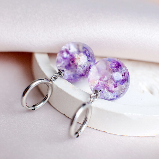 kolczyki z żywicy Kolczyki z gipsówką