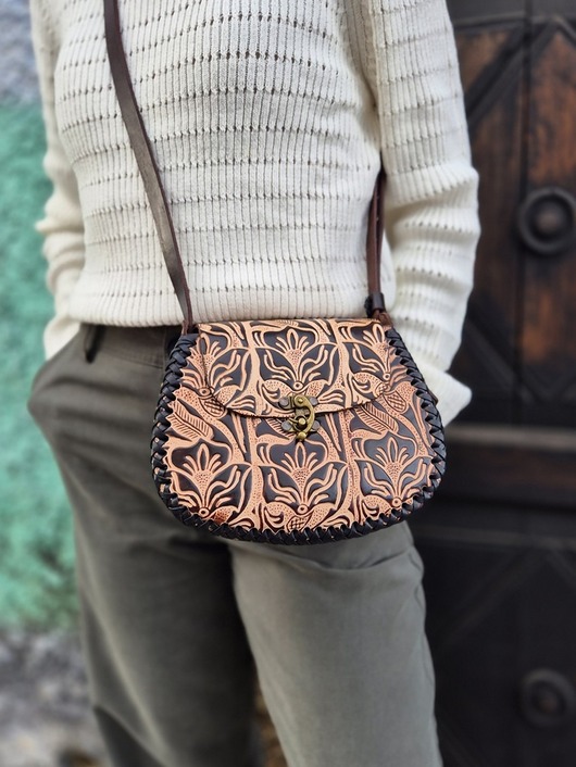 torby na ramię Torebka skórzana Julia beżowa kwiaty ręcznie robiona