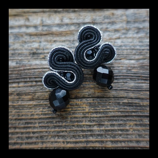 kolczyki soutache Małe , czarne, eleganckie kolczyki sutasz