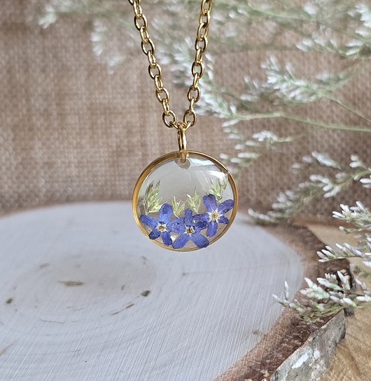 wisiory Złota zawieszka wisiorek kwiaty niezapominajki bukiet kwiatowy