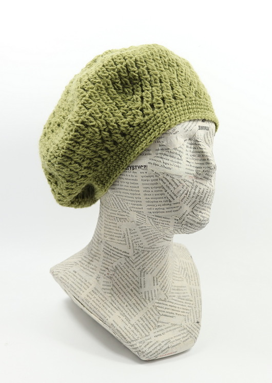 czapki damskie Oliwkowy beret szydełkowy w retro stylu