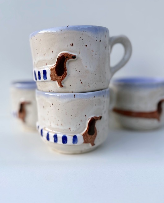 kubki Kubek jamnik w sweterku