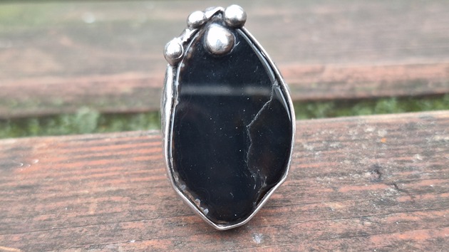 pierścionki - różne Czarny - pierścionek regulowany