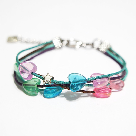 bransoletki na sznurku Bransoletka - Serduszka, gwiazdki - sznureczki