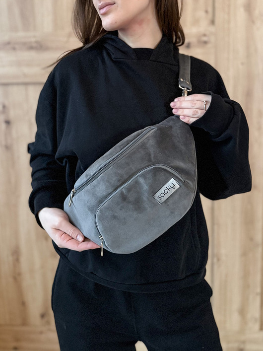 saszetka nerka Welurowa nerka miejska szara