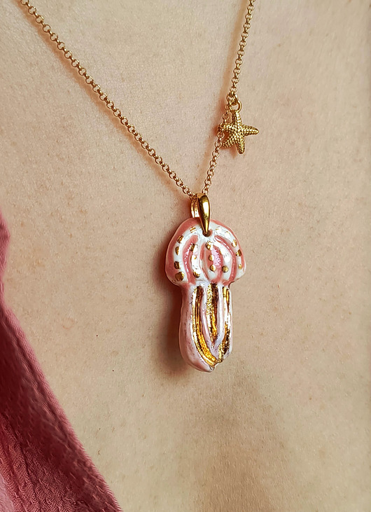 złote naszyjniki Naszyjnik pozłacany Meduza Różowa Kolekcja Parian