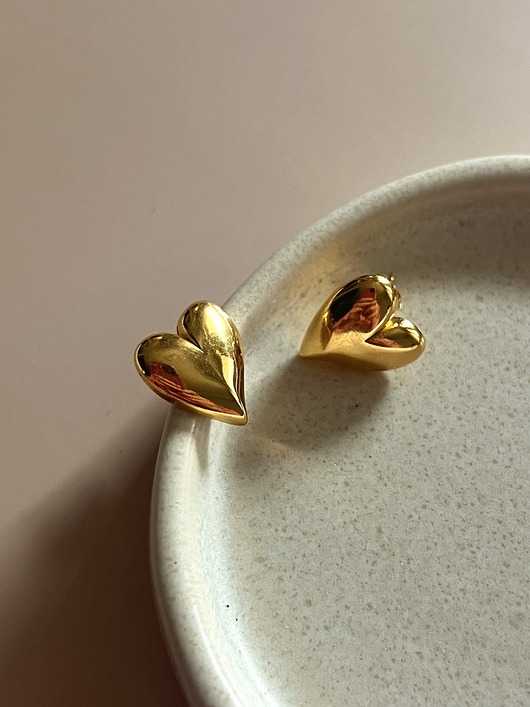 kolczyki pozłacane Kolczyki Elora wypukłe serca sztyfty srebro pozłacane