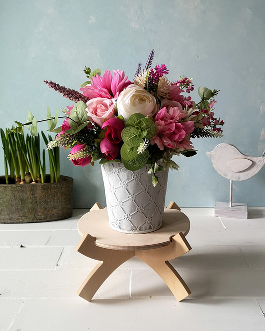dodatki - różne Stroik flower box z wiosennych kwiatów