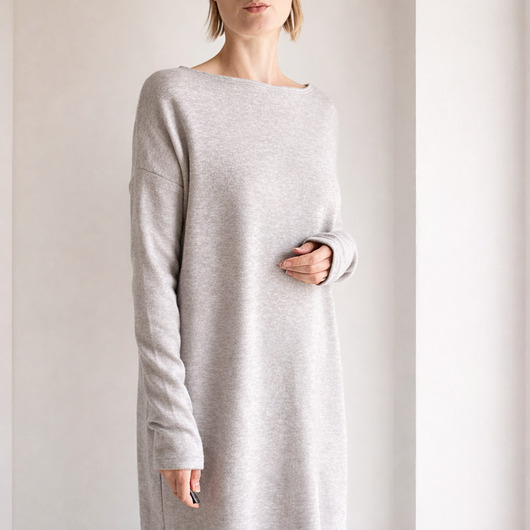 swetry damskie  Długa sukienka swetrowa Szara