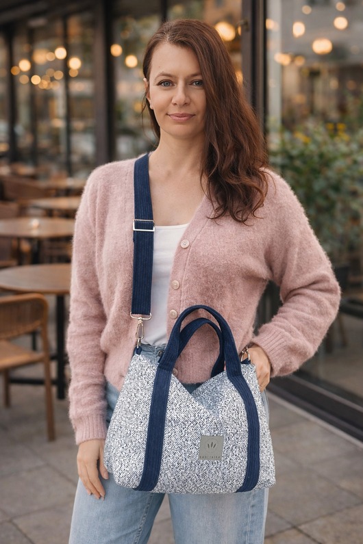 torby na ramię Torebka kuferek Traveler z plecionki Biało-Granatowa