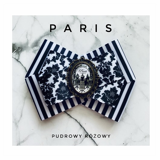 broszki Kolekcja PARIS  z grafiką retro w stylu francuskim