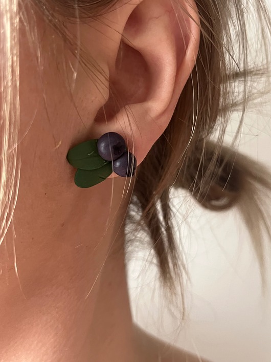 kolczyki z masy plastycznej Kolczyki z borówkami, kolczyki sztyfty z gliny polimerowej