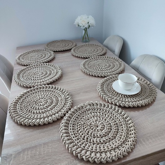 podkładki do kuchni Komplet podkładek szydełkowych pod talerze ze sznurka 8szt-32cm