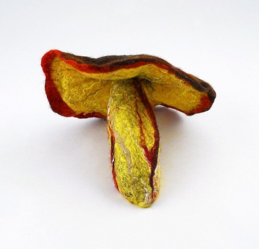 Magic Mushroom : Duża Jedwabnofilcowa Broszka filcant