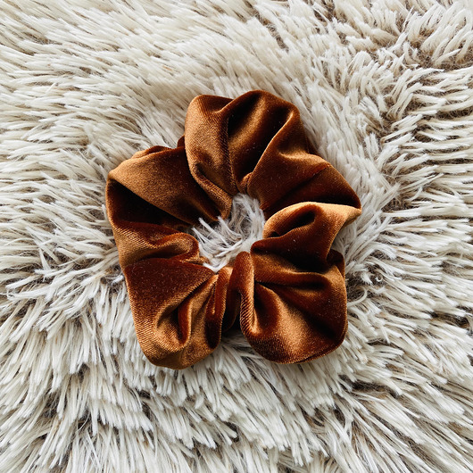Aksamitka scrunchie Gumka do włosów Rust Nandi